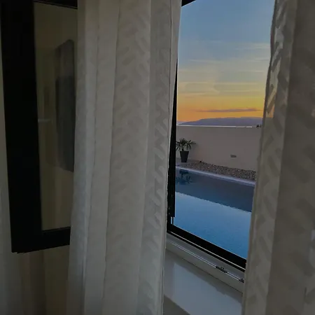 Meri Villa